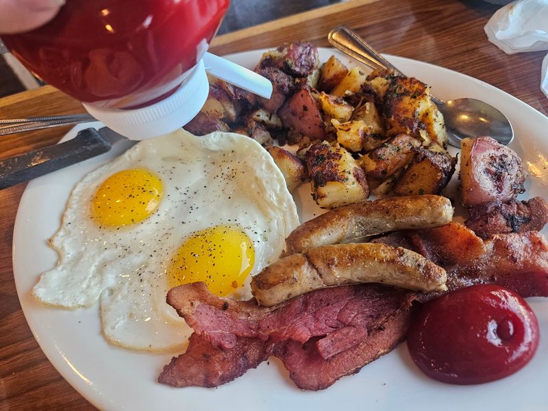 Red Apple Cafe, Fresno