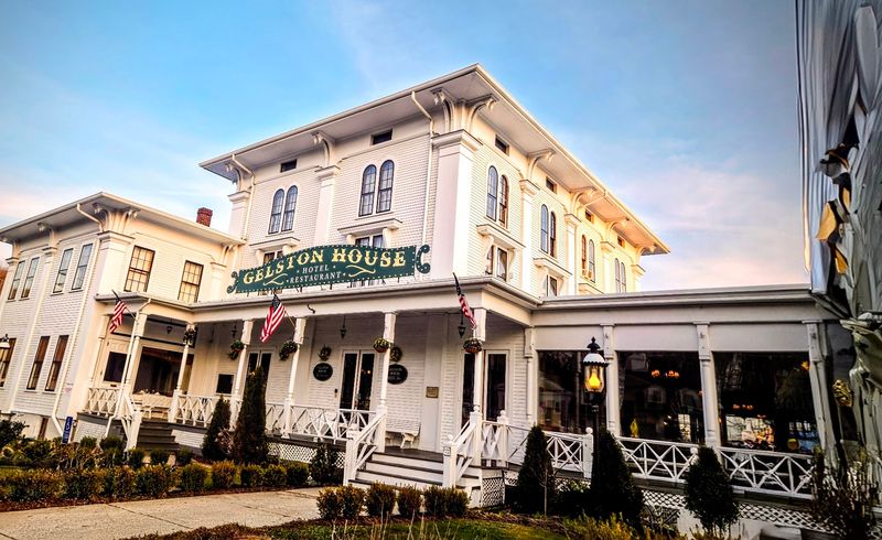 Gelston House, East Haddam