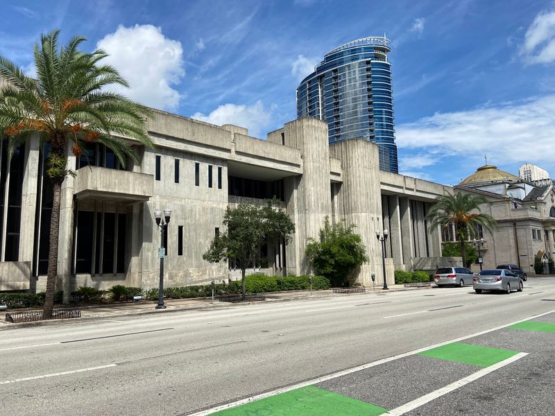 290,000 Square Feet Of Pure Library Goodness