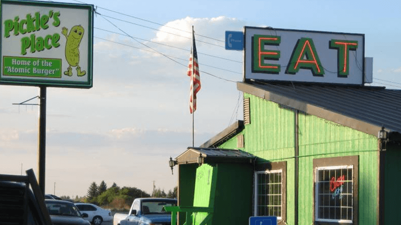 10 Secret Diners In Idaho With The Best Burgers You’ve Ever Tasted - Decor Hint Pickle's Place, Arco