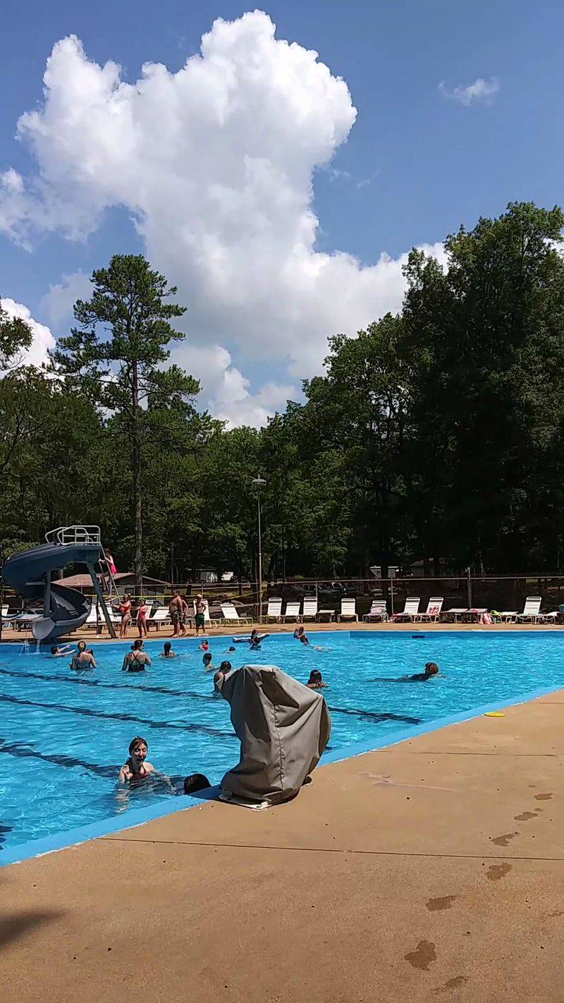 The Stunning Alabama State Park That Looks Like Something Out Of A Storybook - Decor Hint A Swimming Pool Fed By Spring Water