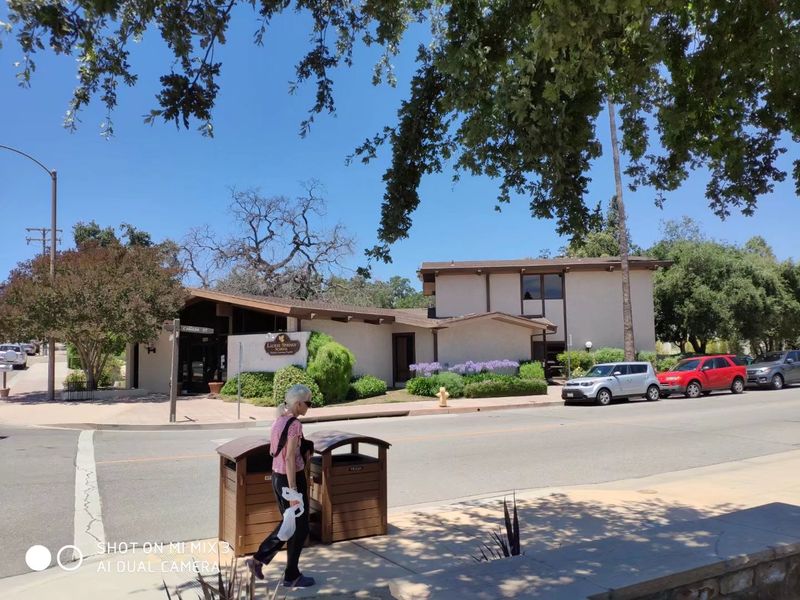 The Changing California City Where Longtime Locals Say They No Longer Feel At Home - Decor Hint Even Ojai's Small Downtown Is Experiencing A New Wave Of Investment