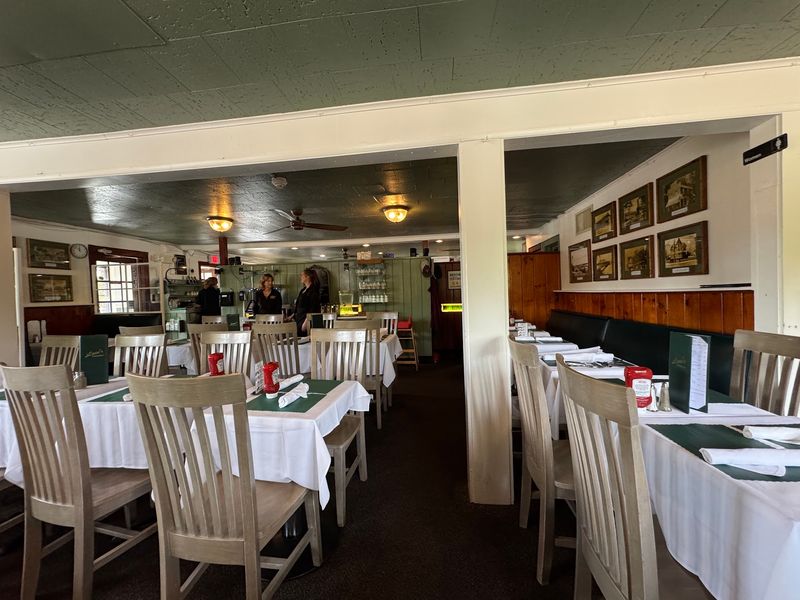 These 13 Milford Restaurants Are The Top Spots To Dine In This Picturesque Connecticut Coastal Town - Decor Hint Lasse's Restaurant, Milford
