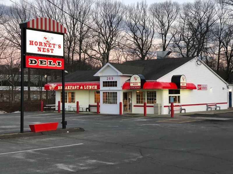 Hornet's Nest, Branford