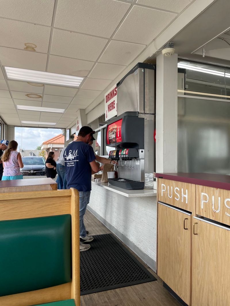 Burgers Shakes, Lexington