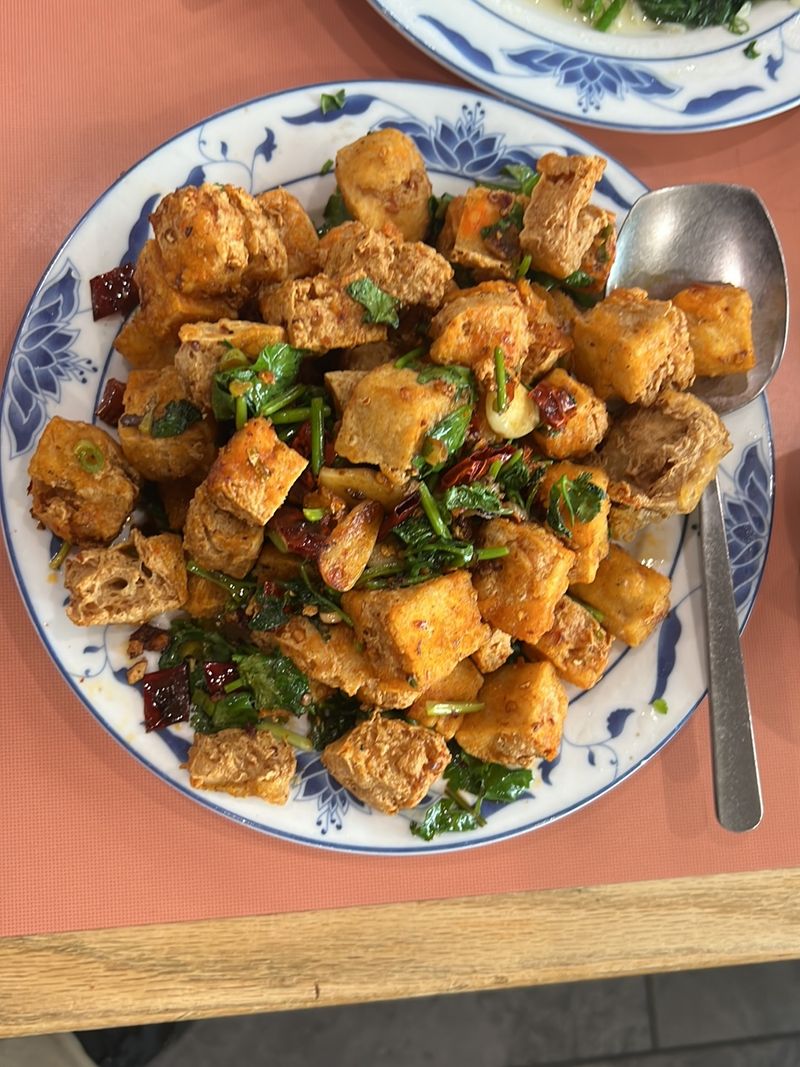 This Shanghai Restaurant In Maryland Serves Soup Dumplings Locals Can’t Stop Talking About - Decor Hint Vegetables And Tofu That Vanish First