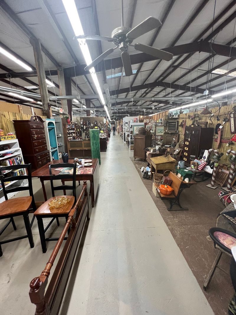 A 33,000-Square-Foot Warehouse Built For Wandering