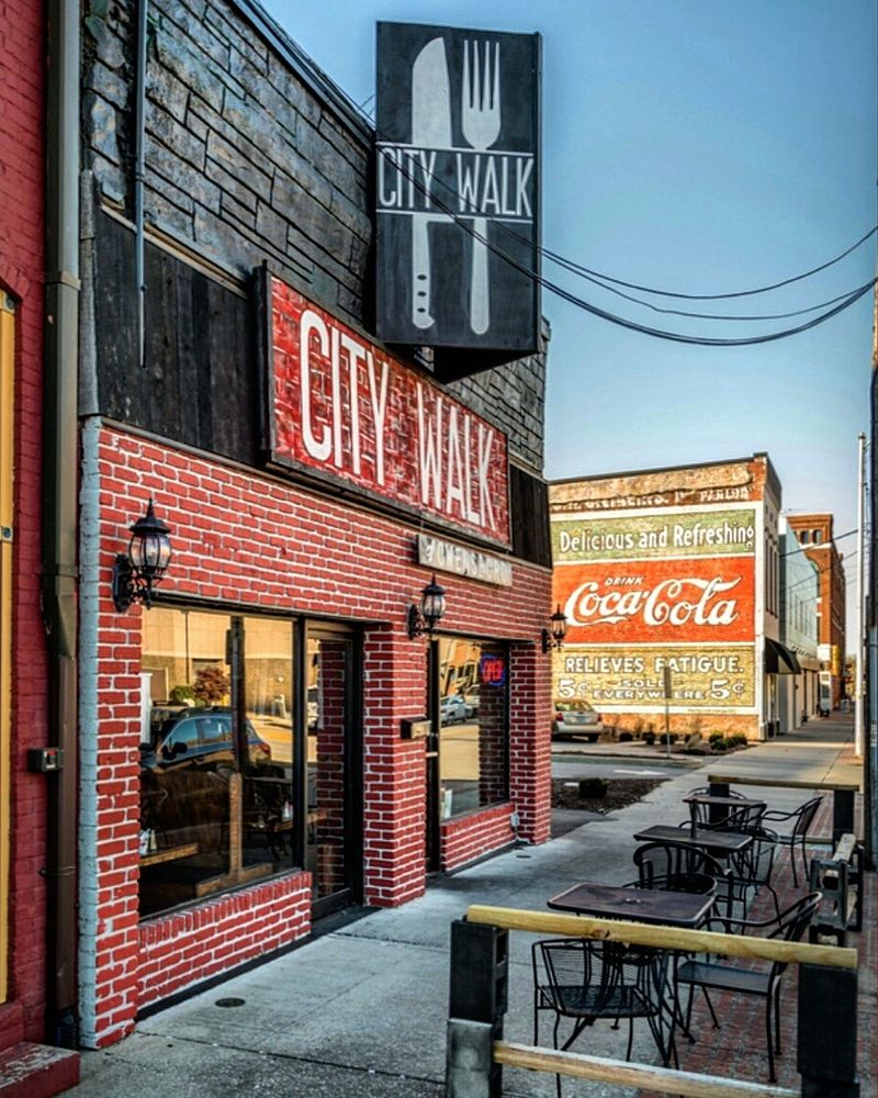 10 Essential Restaurants In Owensboro, Kentucky Worth The Trip In 2026 - Decor Hint City Walk Of Owensboro