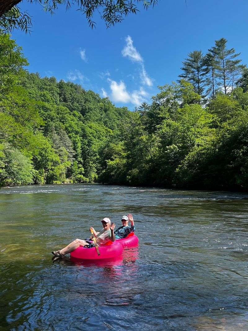 This Georgia Campground Sits Along The Toccoa River With Tubing, Camping, And Mountain Views - Decor Hint Floating Straight Through National Forest Scenery