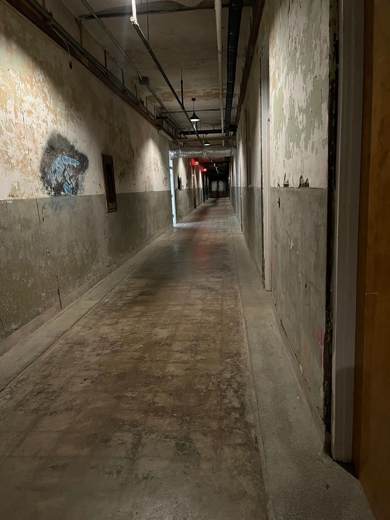 For $22, You Can Join A Real Paranormal Investigation At This Abandoned Kentucky Hospital - Decor Hint The Hillside Tunnel Everybody Asks About