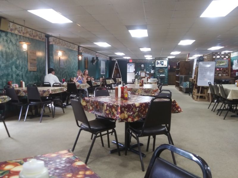 The Pond Restaurant, Hardin