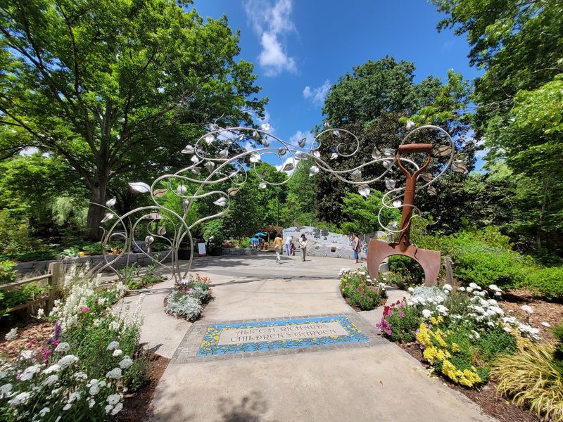 The 323-Acre Garden Preserve