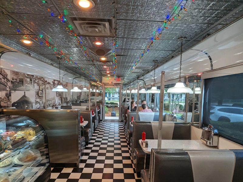 The Shiny Diner