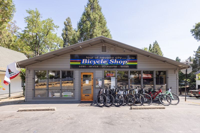 This Historic California Gold Rush Town Is Surrounded By Miles Of Wild Mountain Biking Trails - Decor Hint Local Riders Help Keep The Trail Scene Alive