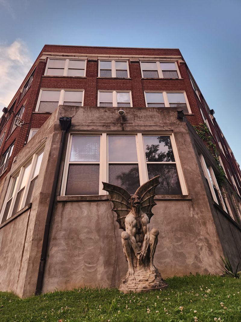 For $22, You Can Join A Real Paranormal Investigation At This Abandoned Kentucky Hospital - Decor Hint A 1926 Landmark Getting A Second Life