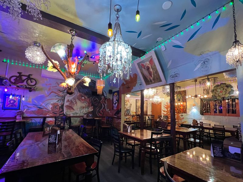 This Northern California Roadside Restaurant Serves Burgers So Wild You Might Forget You Were Just Passing Through - Decor Hint The Roadside Location, Quirky Atmosphere, And What Makes It More Than A Pit Stop