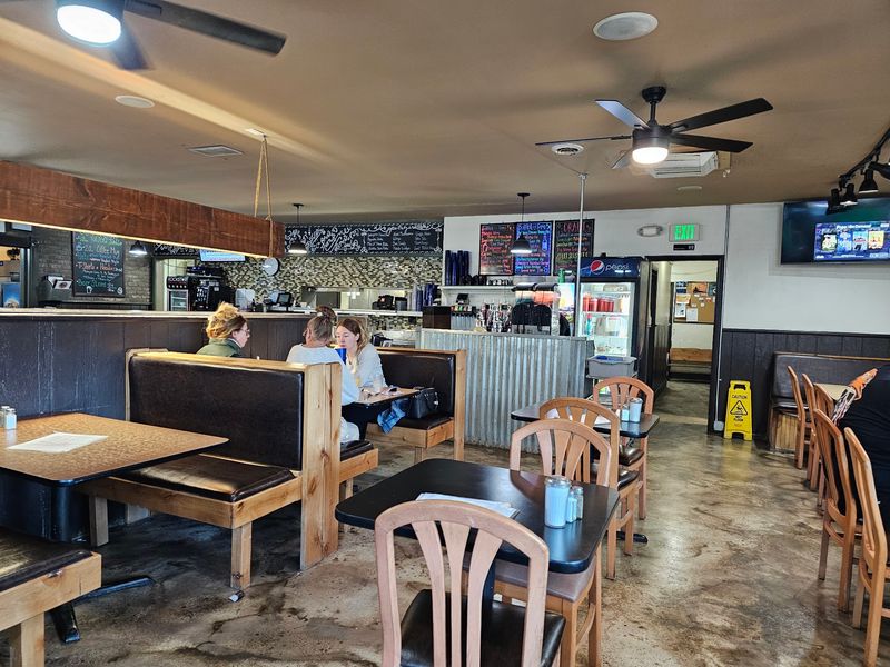 Top 12 Breakfast Spots In Southern Idaho Worth The Drive In 2026 - Decor Hint Chuckwagon Cafe