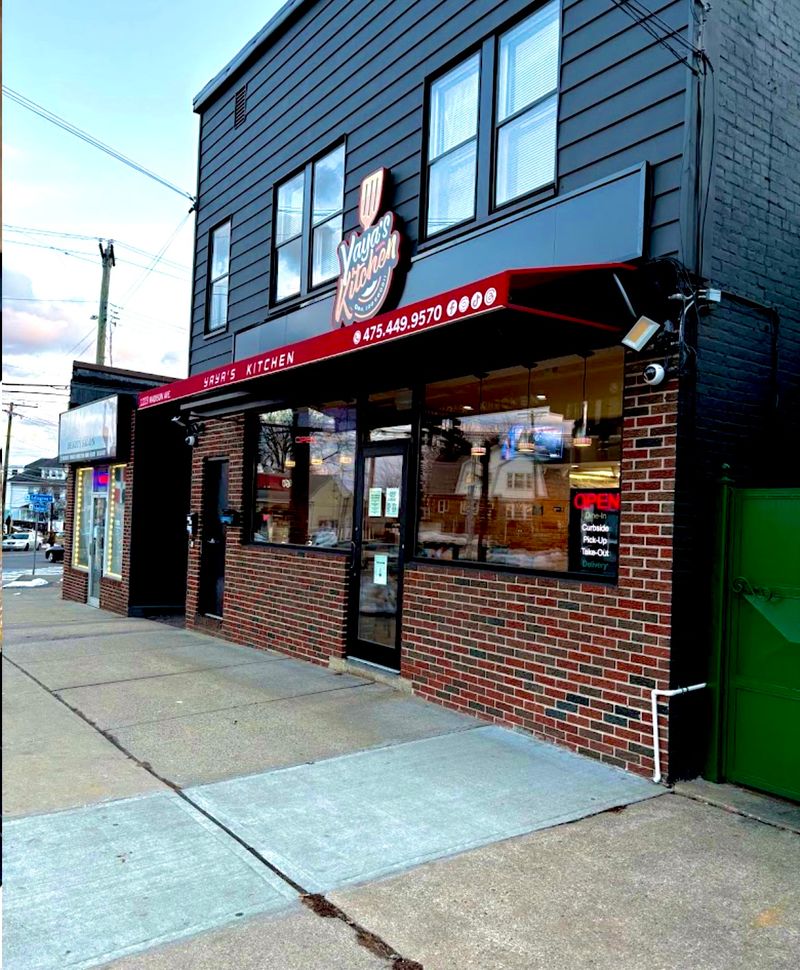 11 Tiny Connecticut Restaurants That Locals Don't Want To Share With Tourists - Decor Hint YAYA'S KITCHEN, Bridgeport