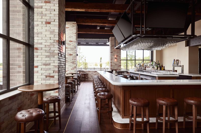 8 Nebraska Farm-To-Table Restaurants Serving Fresh Late Summer Sweet Corn - Decor Hint Well & Good, Lincoln
