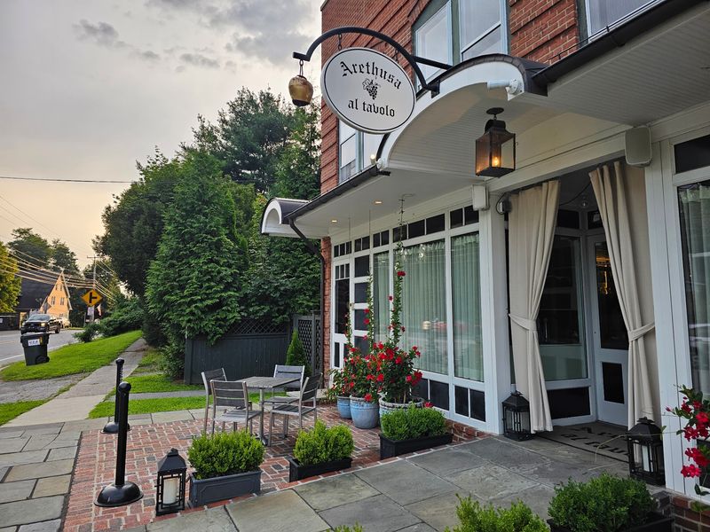 8 Connecticut Restaurants That Surprise Diners With Their Unusual Locations - Decor Hint Arethusa Al Tavolo, Bantam