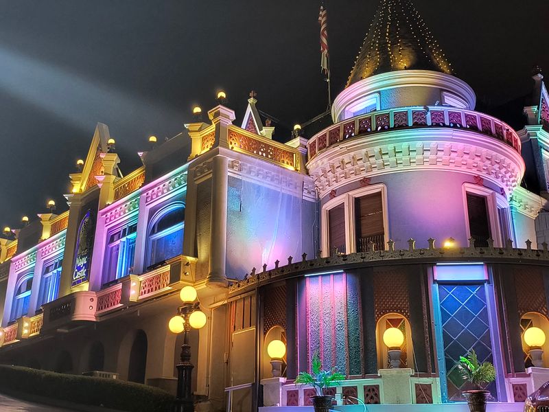 13 Southern California Eateries So Unusual They're Worth Planning A Trip Around - Decor Hint The Magic Castle, Hollywood