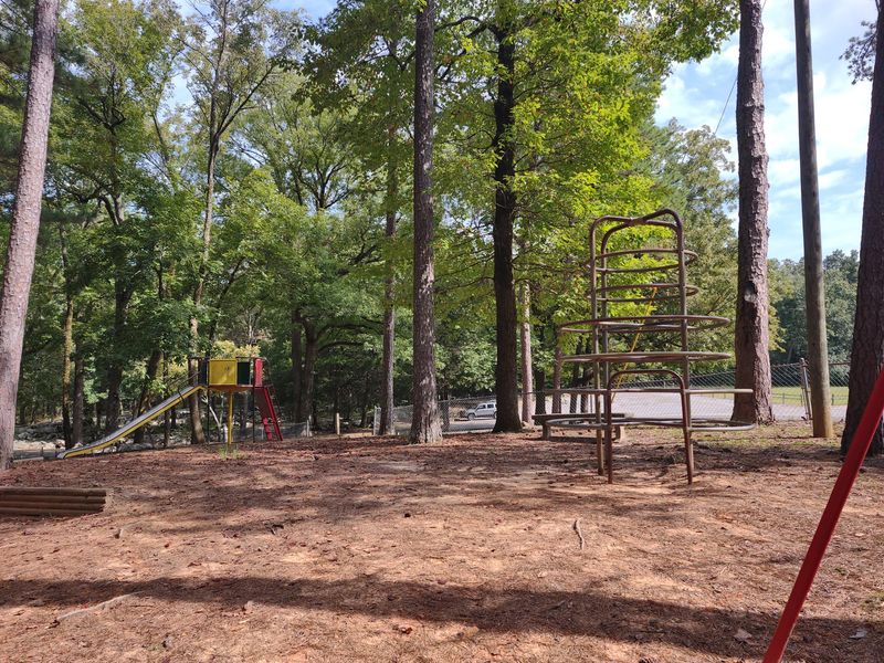 The Stunning Alabama State Park That Looks Like Something Out Of A Storybook - Decor Hint Picnic Spots Made For Long Lunches