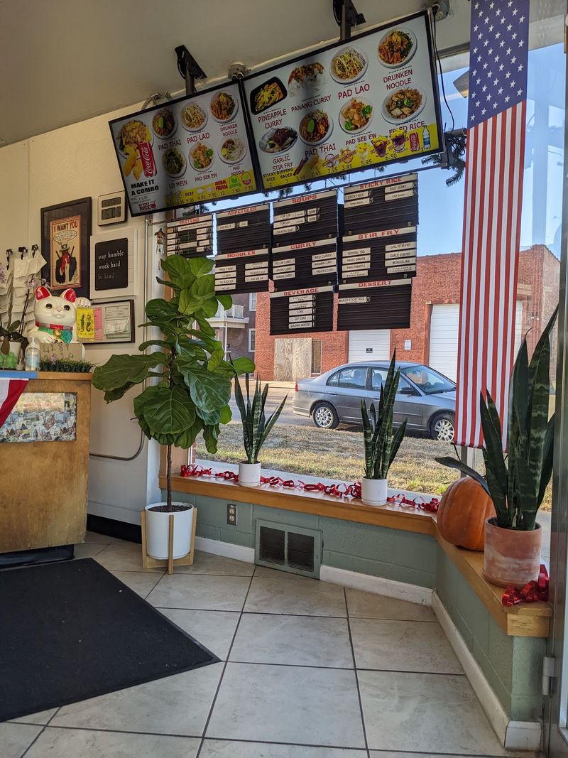 Sticky Rice, Grand Island