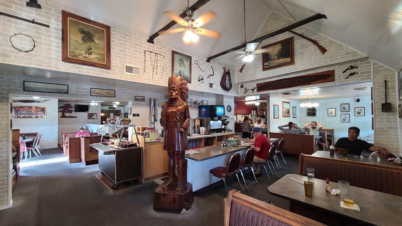 Log Cabin Restaurant & Lounge, Gering