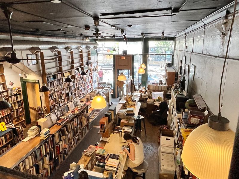 This Enormous Bookstore In Illinois Is Worth Spending Hours Exploring - Decor Hint Live Music And Poetry Nights Add A Creative Layer