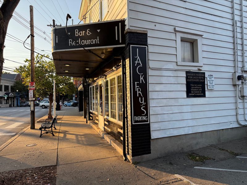 The Atmosphere Alone Makes These 10 Kentucky Restaurants Worth The Drive - Decor Hint Jack Fry's