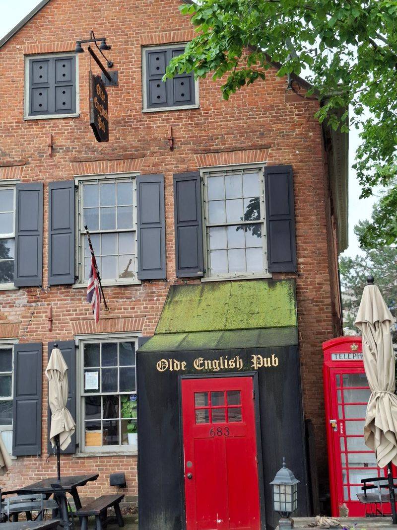 The Olde English Pub And Pantry, Albany