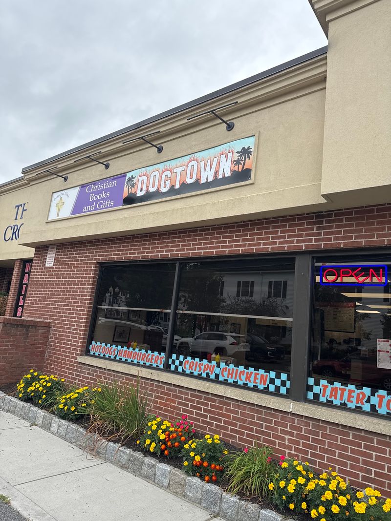 Dogtown, Bethel