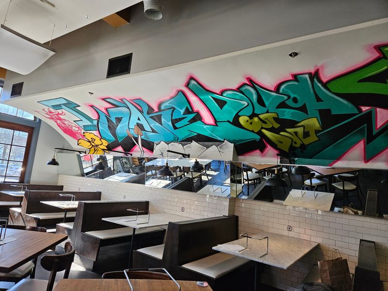 This Georgia Pizza Restaurant Stacks Its Homemade Lasagna 15 Layers High - Decor Hint Graffiti Murals With A Local Signature