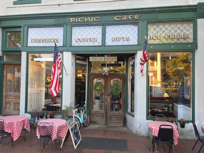Picnic Cafe And Dessertery, Dahlonega
