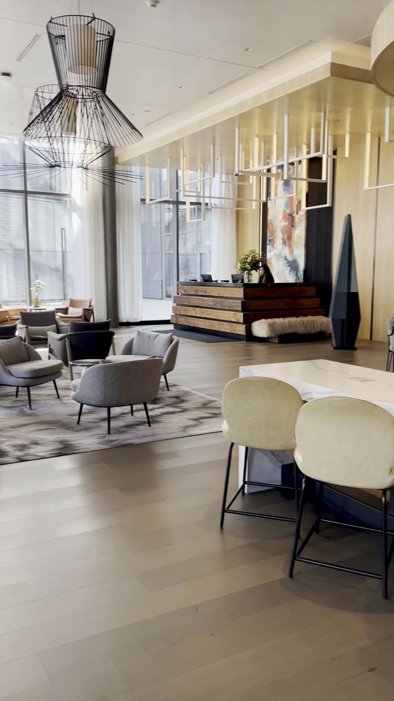 10 Nebraska Overnight Getaways For A Much-Needed August Escape - Decor Hint The Farnam, Autograph Collection, Omaha