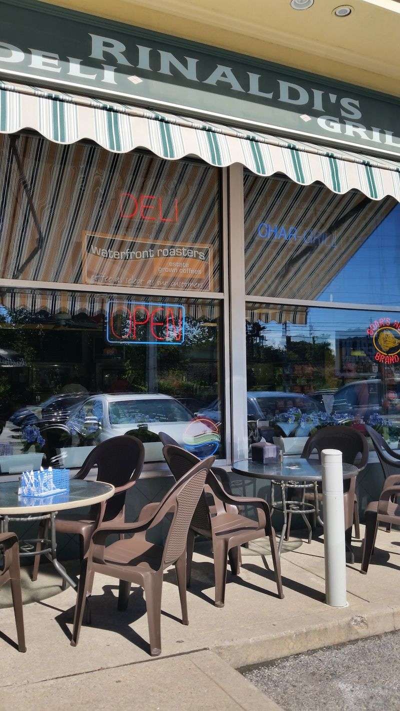 Neighborhood Deli Tradition Since 2000