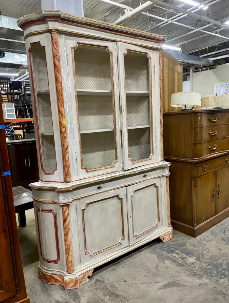 This Forgotten New York Thrift Store Is Packed With Vintage Furniture For Dirt Cheap - Decor Hint Vintage Dressers With Real Wood Drawers