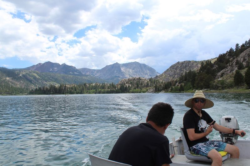 This Stunning California Lake Town Might Be The Most Beautiful In The Eastern Sierra - Decor Hint Trout Fishing Is A Big Deal Around The Loop