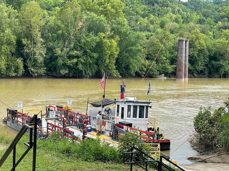 This Free Kentucky Ferry Has Been Crossing The River For More Than 200 Years - Decor Hint Small Habits That Keep The Line Moving