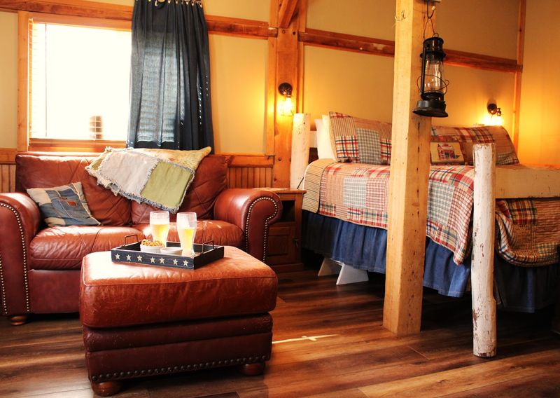Five Guest Rooms, Including One In The Old Horse Barn
