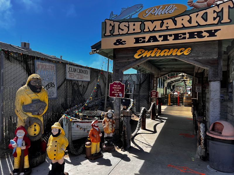 Phil's Fish Market & Eatery, Castroville