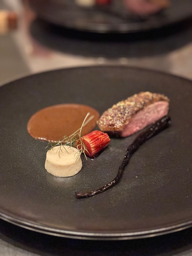These 10 Illinois Restaurants Are Perfect For Celebrating Something Special - Decor Hint Alinea, Chicago