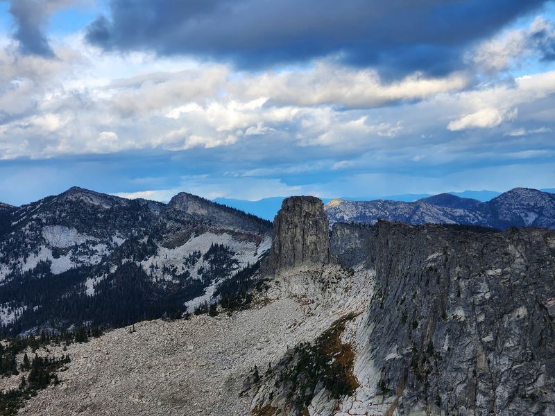 Climb Horton Ridge With Bigger Mountain Views Opening Behind You