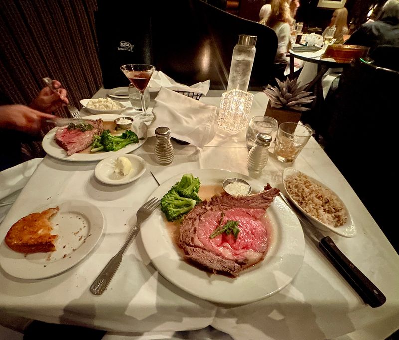 This Classic California Restaurant Has Been Serving Incredible Prime Rib For Generations - Decor Hint Order The Eastern Prime Rib That Keeps Dal Rae's Old-School Reputation Going