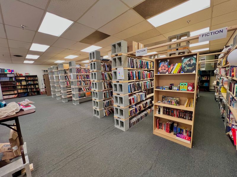 Warehouse Browsing Turns Book Hunting Into A Treasure Hunt