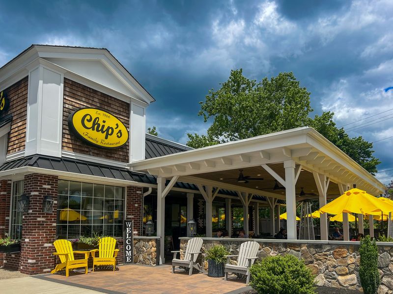 This Connecticut Restaurant Serves Pancakes So Good Locals Keep Coming Back For Them - Decor Hint This Family Restaurant Has Built Its Name Around Breakfast