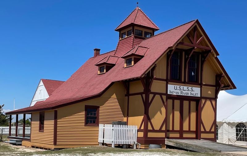 This Delaware Museum Tells The Story Of The Coast's Bravest Rescuers - Decor Hint Birth Of A Coastal Sentinel