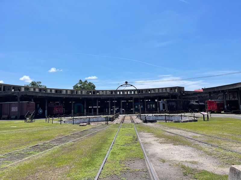 This Georgia Railroad Museum Lets Visitors Ride Historic Trains Through A Working Rail Yard - Decor Hint A National Historic Landmark Worth Every Step