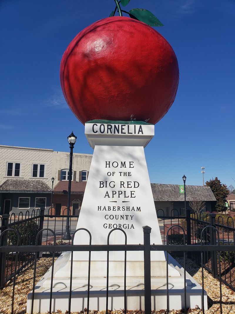 A Monument Born From Apple Country Pride