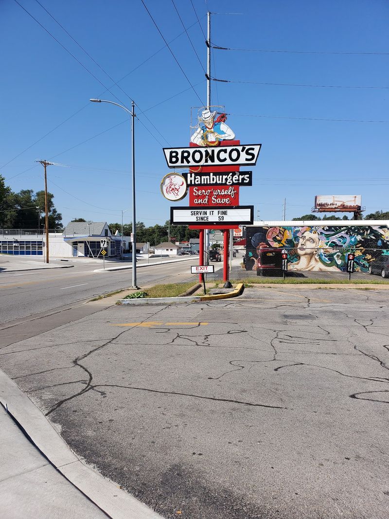 Taste The Omaha Burger Tradition That Started In 1959